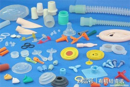 哪些因素影响硅胶配件定制价格？(图1)