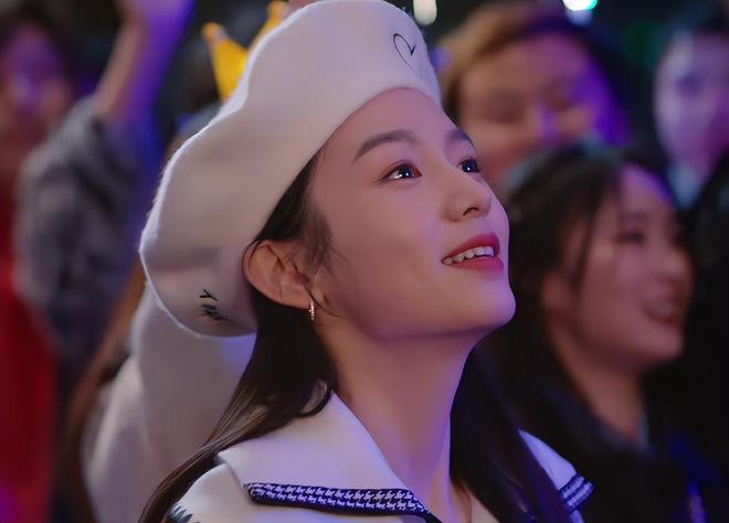 当“硅胶脸”混进职场剧撞上天然脸演员简直是降维打击(图3)