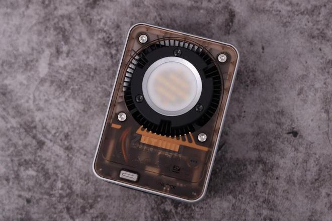 60W的RGB色彩口袋灯？智云功率王X60RGB上手评测(图10)
