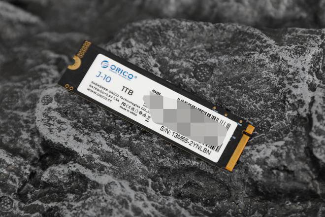奥睿科固态硬盘J-10+硬盘盒套装让丐版Macbook成为旗舰(图3)