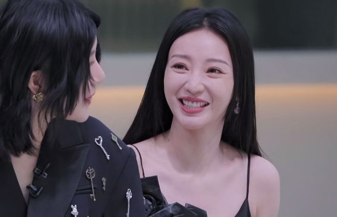 当“硅胶脸”混进《浪姐5》撞上天然脸演员简直是降维打击(图14)