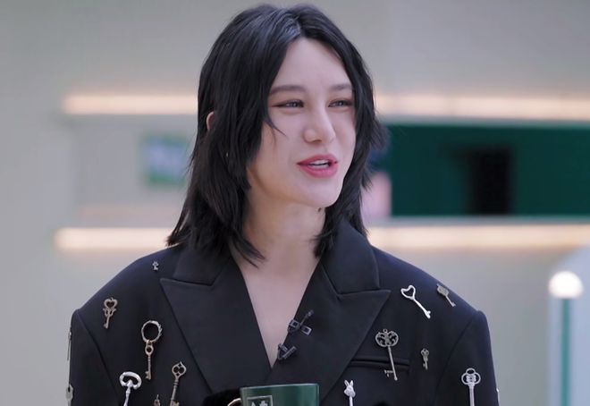 当“硅胶脸”混进《浪姐5》撞上天然脸演员简直是降维打击(图19)