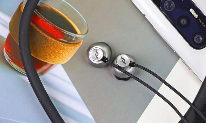 很超值！HiFi级调音半入耳颈挂脖式运动蓝牙耳机聊聊绯乐SAM(图7)