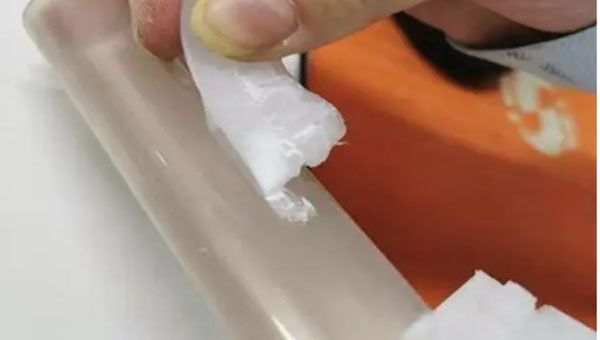 如何选择适合硅胶与PP粘合的胶水确保牢固度？(图1)