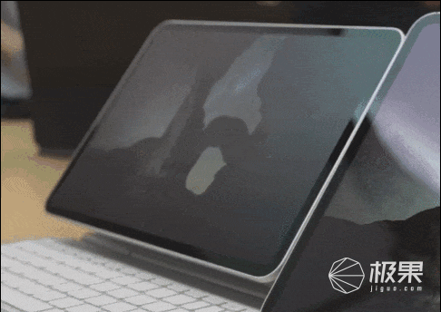 全新iPadPro线芯片强到离谱会震的Applepencil很上头(图8)