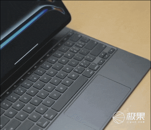 全新iPadPro线芯片强到离谱会震的Applepencil很上头(图17)
