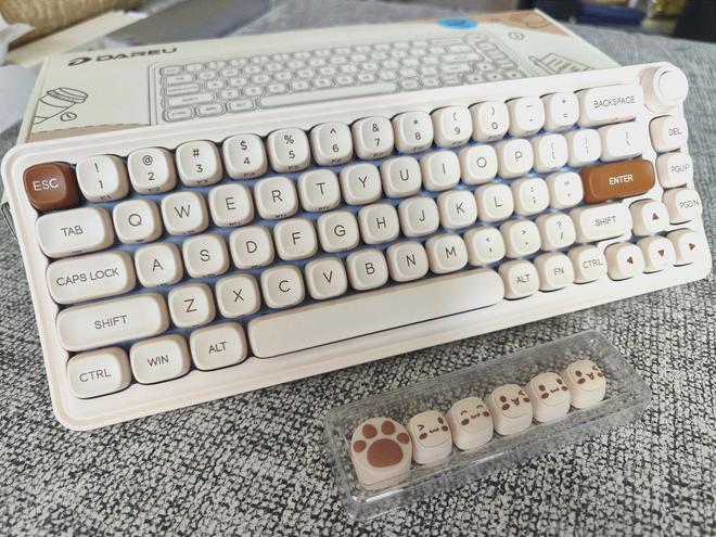 最值得入手的节日礼物达尔优小方糖Z68体验(图3)