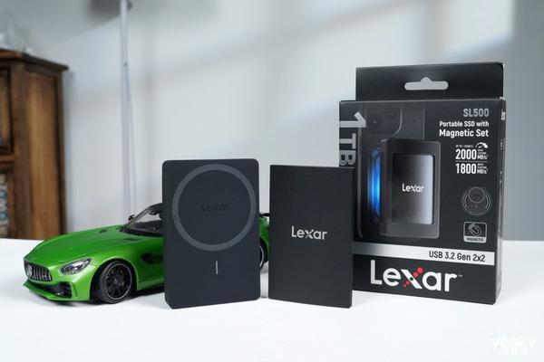 iPhone15Pro影像CP来了！雷克沙SL500移动固态硬盘磁吸套装评测(图1)