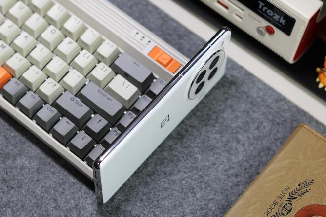 一加Ace3Pro手机开箱4K价位段值得买吗？说一说我的真实看法(图5)