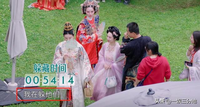 当“硅胶脸”混进《中餐厅8》撞上天然脸演员简直是降维打击(图20)
