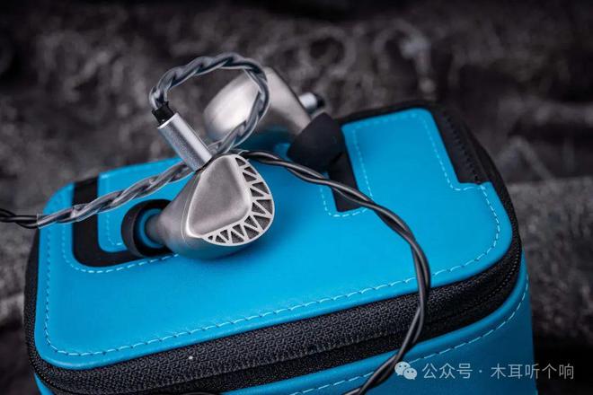 生生不息、特立独行——解读UMMavenII月芽(图1)