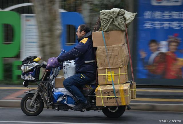 “当了快递分拣员后我发现买硅胶假人压根不算啥……”(图2)