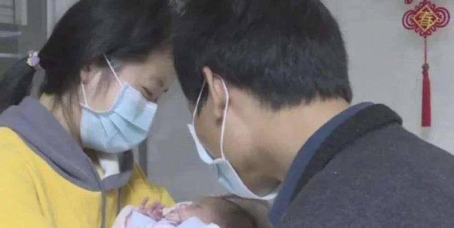 四川女子14年怀孕19次前18个孩子离奇夭折医生检查道出真相(图5)