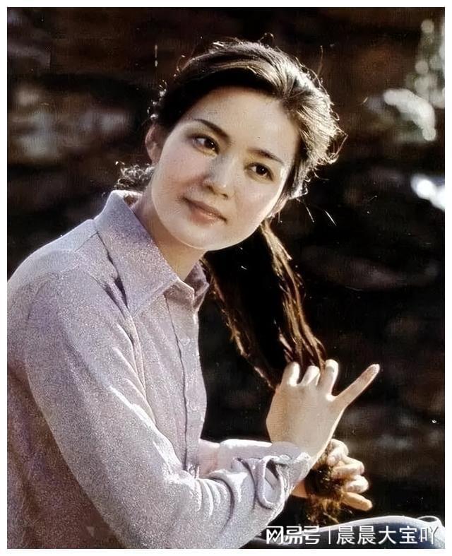 年过60岁无儿无女的4位女星年轻时个个长相倾国倾城(图4)