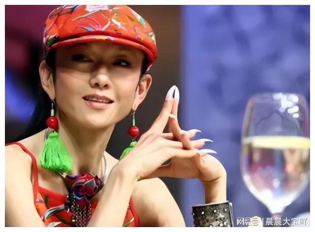 年过60岁无儿无女的4位女星年轻时个个长相倾国倾城(图20)