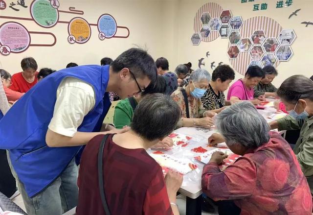 审核评估“进行时”(图4)
