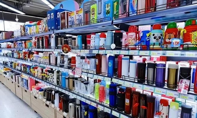 央视曝光的“夺命杯”热水进“毒水”出不少人还在用(图10)