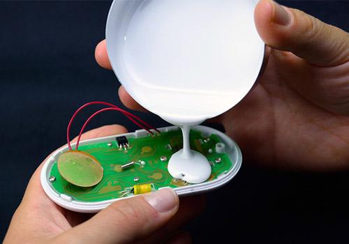 硅胶具有抗腐蚀性和导电性吗？(图1)