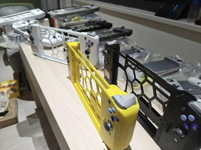 198元的DIY外壳套件让游戏平板秒变掌机堪称吃鸡神器(图3)