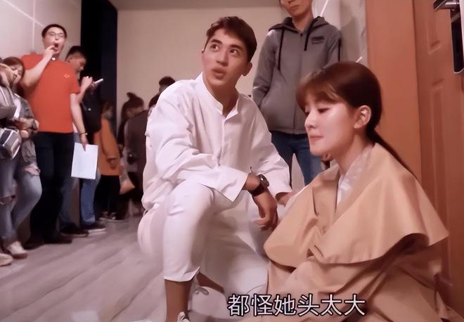 抱不起女主穿硅胶假腹肌拉不开弓这六位男明星虚到超乎想象(图11)