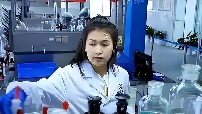 初中毕业去当流水线女工五年后却成为世界冠军22岁成人生赢家(图6)