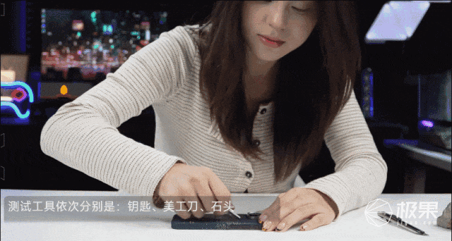 钻石、冰晶造手机壳？！手感最舒服的竟是它｜iPhone16戴壳这样选别被忽悠瘸(图49)