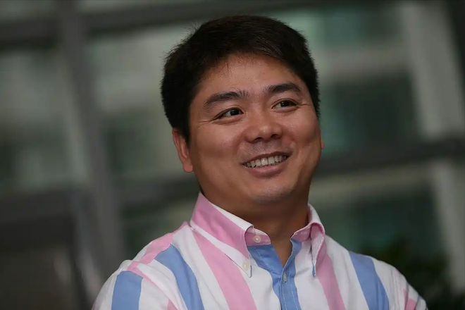 刘强东妹夫近况！是教师没再婚抚养仨女儿大舅哥每年给一百万(图11)