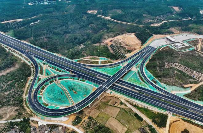 2024年末交通再升级！湛江机场高速等项目通车开启2025新篇章(图7)
