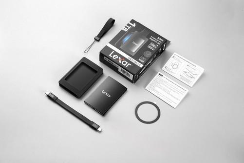 LexarSL500移动固态硬盘磁吸套装发布：一款能吸在手机背后的移动固态硬盘(图3)