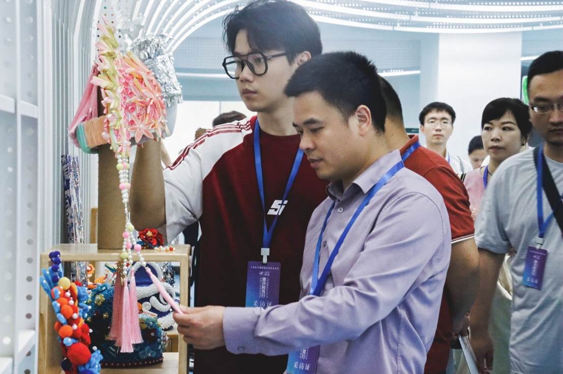 重庆工贸职业技术学院硬核实力“好圈粉”获全国40余家主流网络媒体集体点赞(图6)