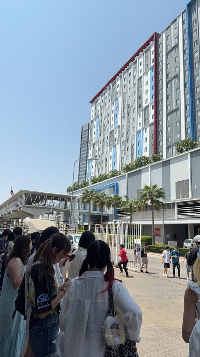曼谷没有“邻家男孩”：跨境追星族经历的“余震”(图1)