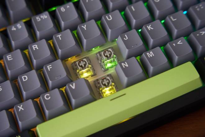 “价格屠夫”又双叒来啦！雷柏V700DIY-98能不能退烧？(图9)