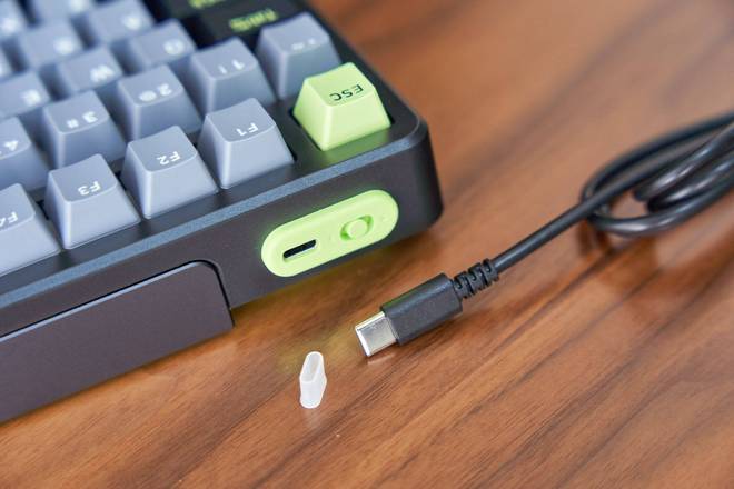 “价格屠夫”又双叒来啦！雷柏V700DIY-98能不能退烧？(图13)