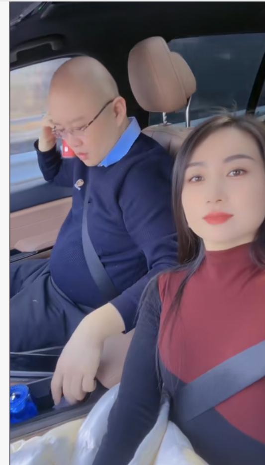 江苏一公司老板季晨阳去世女儿12岁妻子貌美两月前刚提新车(图14)