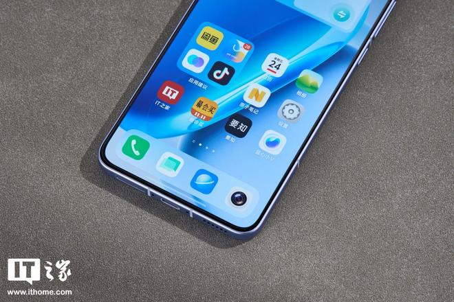 iQOONeo11“面对疾风”手机图赏：年轻玩家的电竞优选(图8)