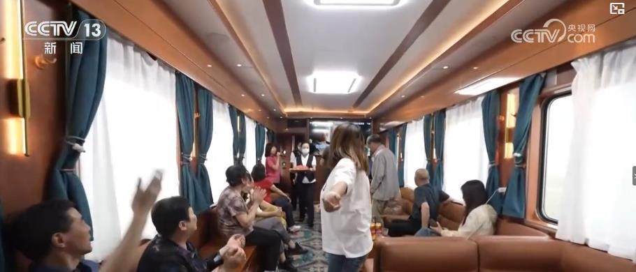 银发族成错峰出游主力“适老”产品催热市场(图4)