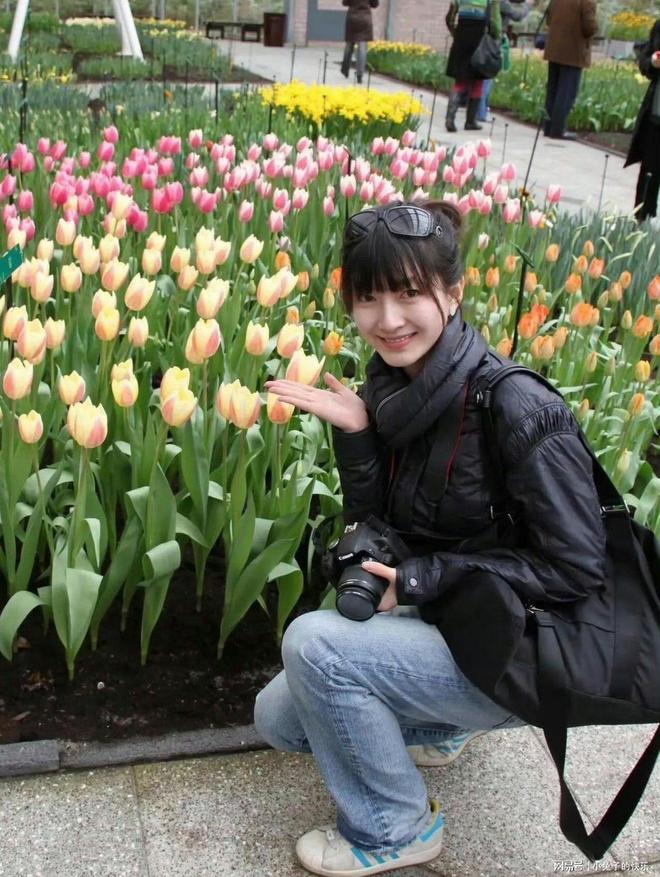 39岁江疏影活动造型引争议脸僵似硅胶被指整容后认不出(图4)