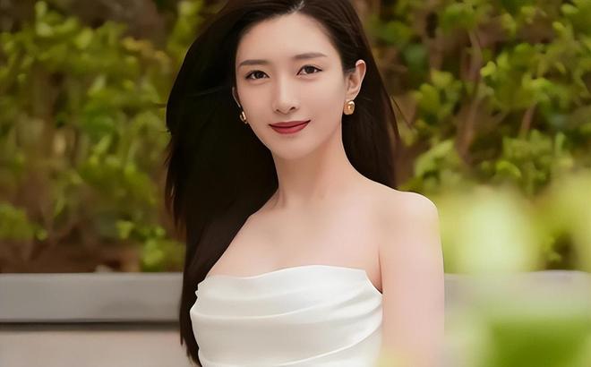 比整容还离谱!39岁江疏影现身活动脸僵似硅胶造型丑到认不出(图4)