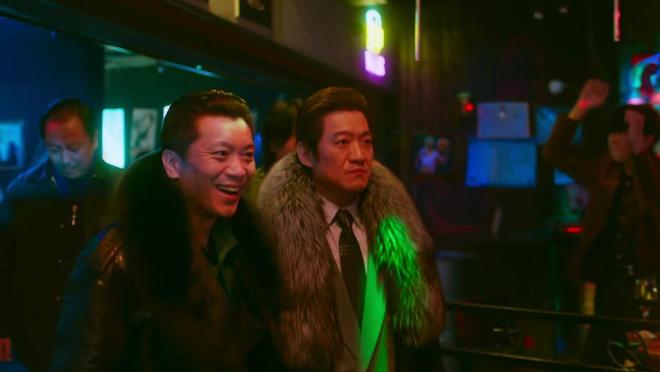 一颗老鼠屎坏一锅粥!《老舅》硅胶脸女二出场成全剧最大败笔(图5)