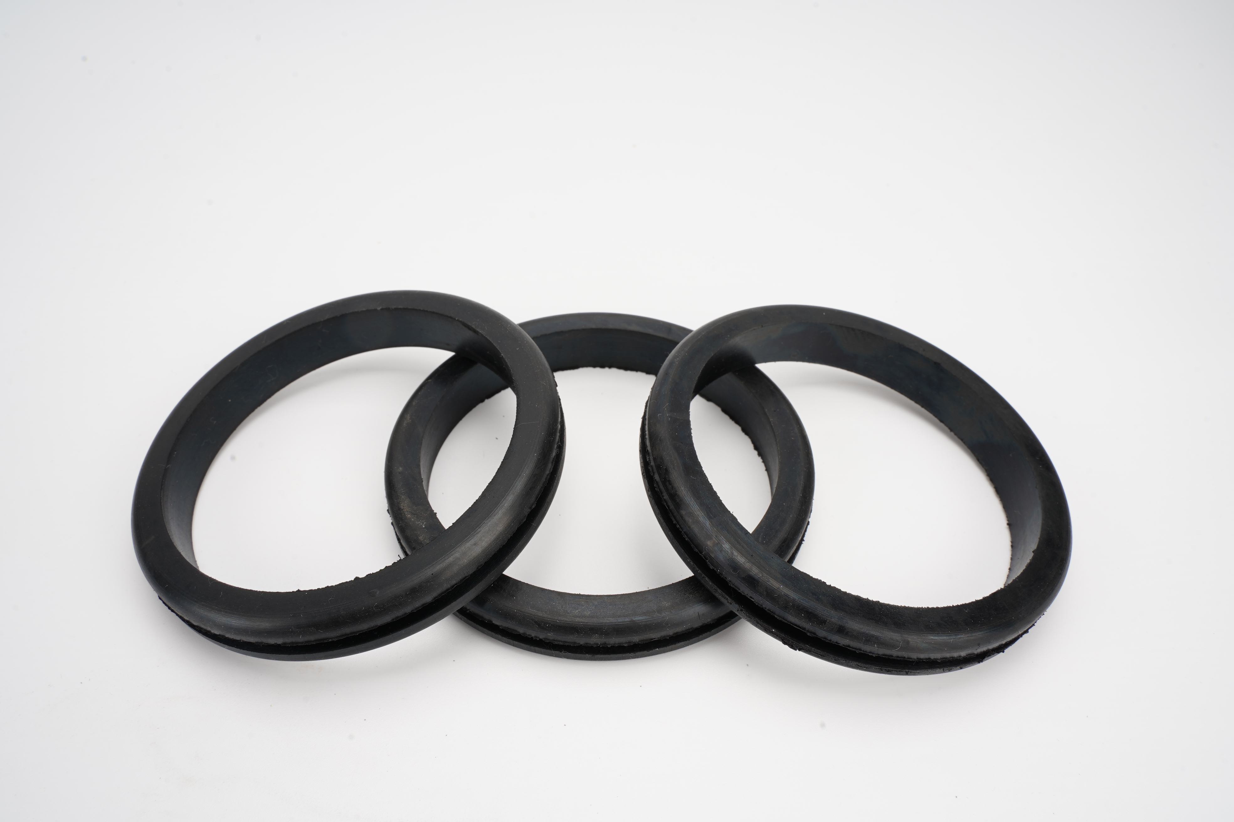 橡胶制品加工定做优质生产商如何选择楠铭橡塑给你答案(图3)