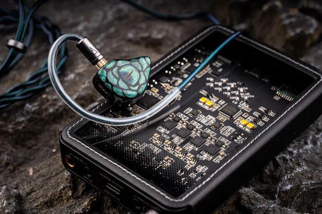 有温度的流行爽塞:SWECCIKUKULKAN羽蛇神(图2)