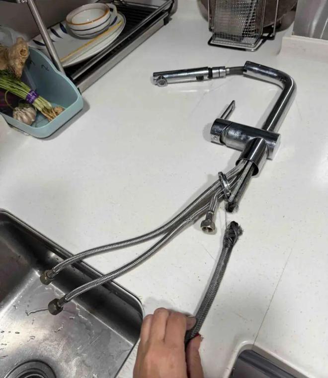 这种水龙头“有毒”！快告诉家人谨慎使用能劝一个算一个！(图11)