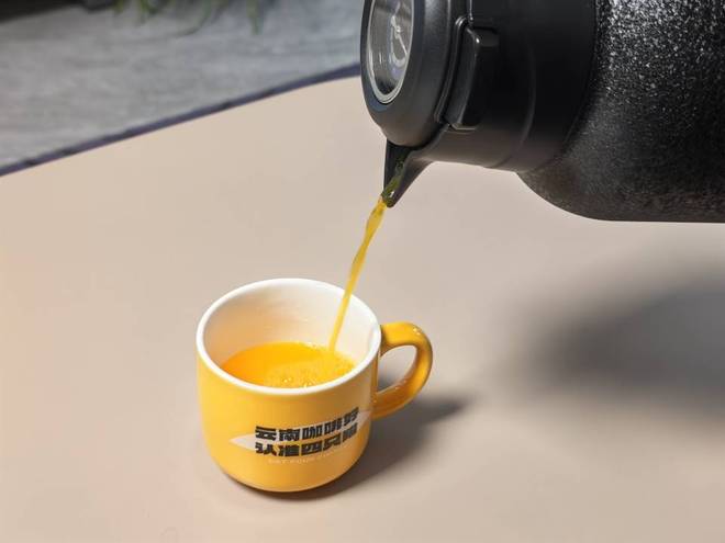 从安全到锁温都拉满！宫菱保温壶测评：欧盟认证+0胶水0重金属(图20)