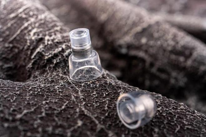 简评AZLAMithryl：更细腻派的金属导管耳塞套(图1)