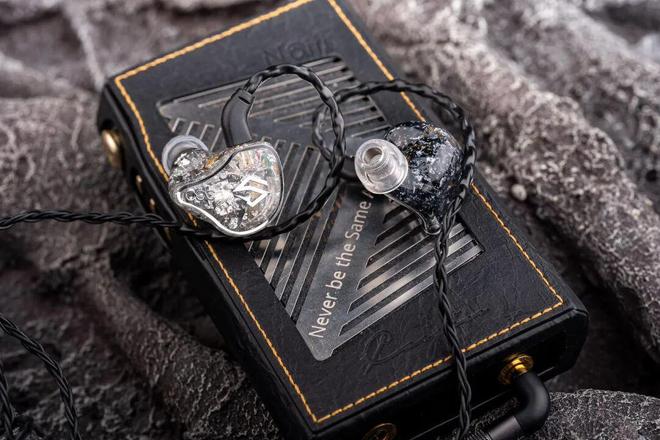 简评AZLAMithryl：更细腻派的金属导管耳塞套(图3)