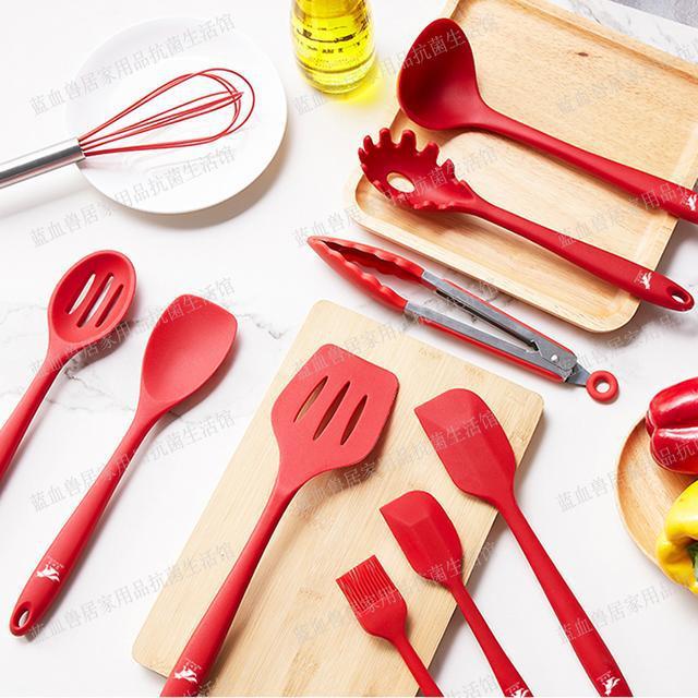 蓝血兽：硅胶和塑料是一样的吗？(图1)