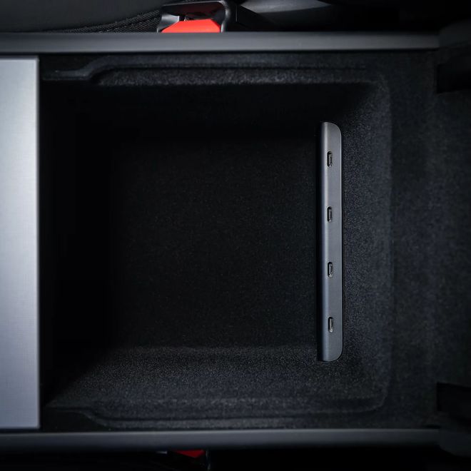 专为焕新版Model3Y设计特斯拉四合一USB-C扩展坞拆解(图2)